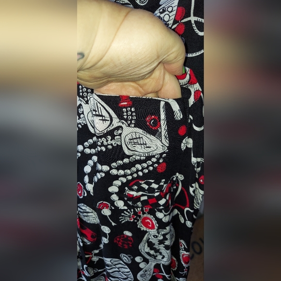 Womans Vintage Traffic Jam brand 90s Rap Music Culture Shirt Top in size Medium - Picture 4 of 8